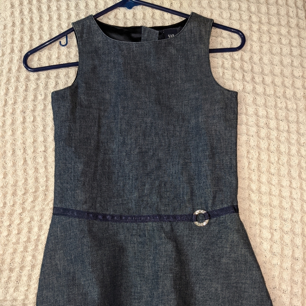 Adorable jean dress. Size 6-7